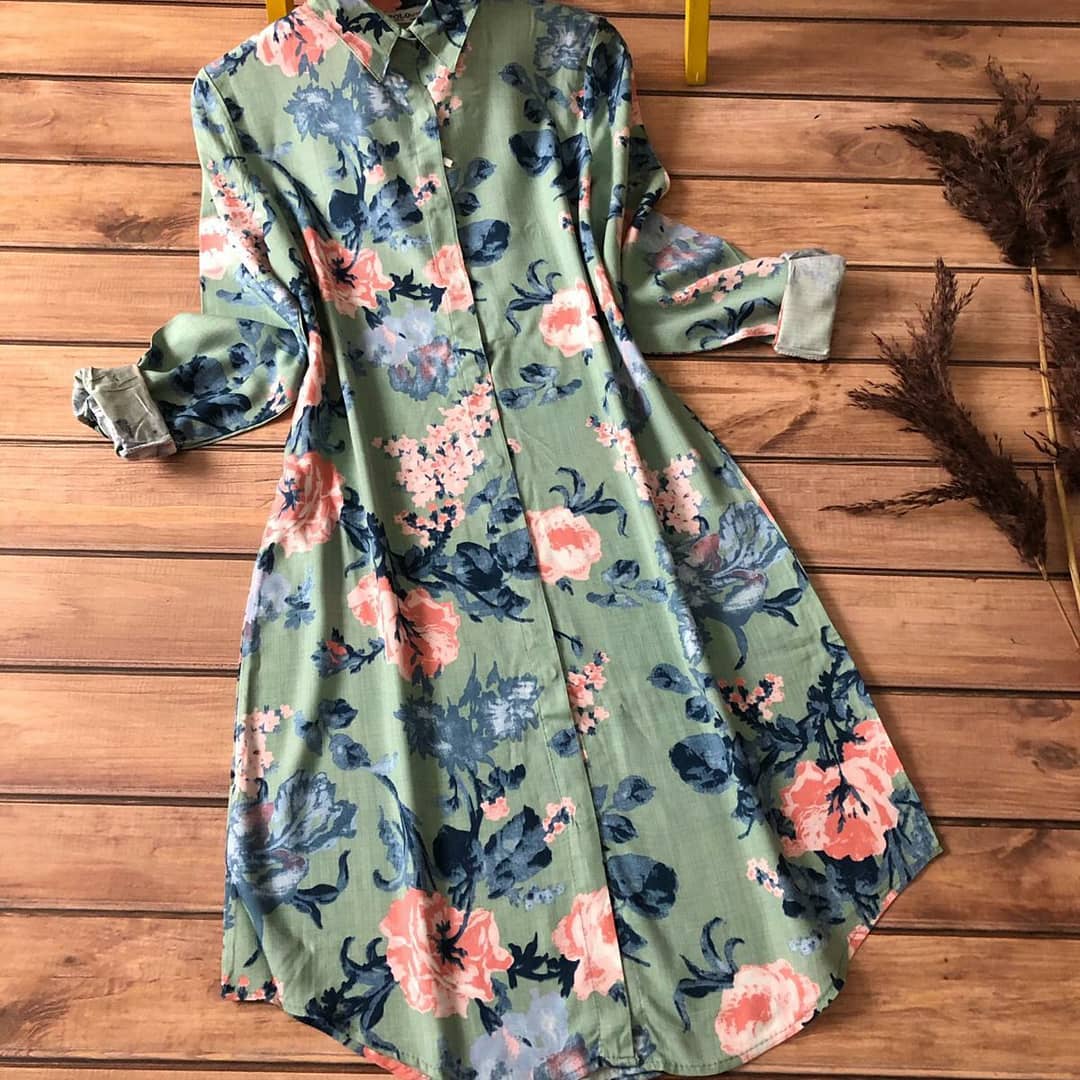 Enchanted Garden Rayon Collared Top