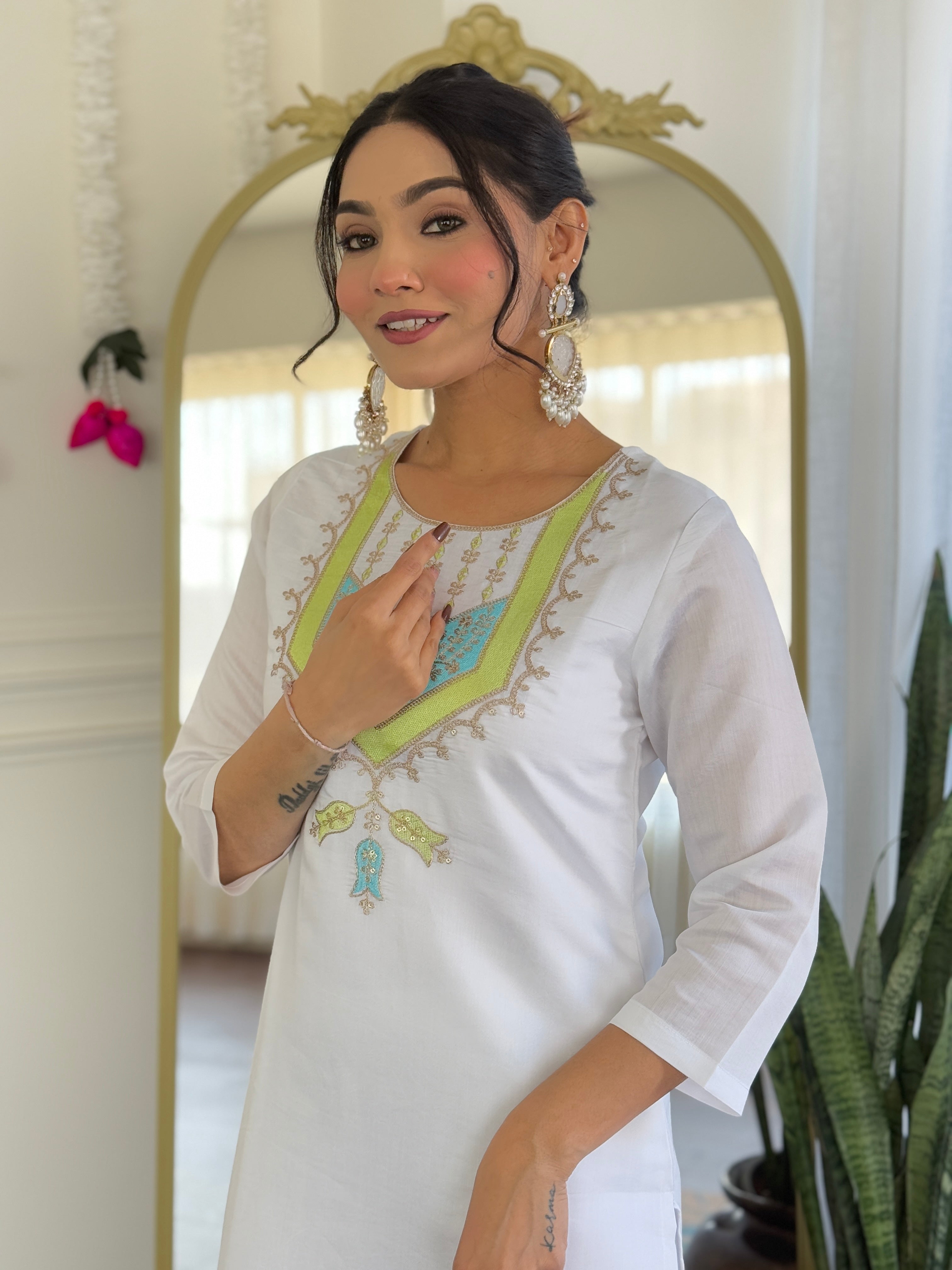 White Viscose Chanderi Embroidered Kurta Set with Green Jacquard Dupatta