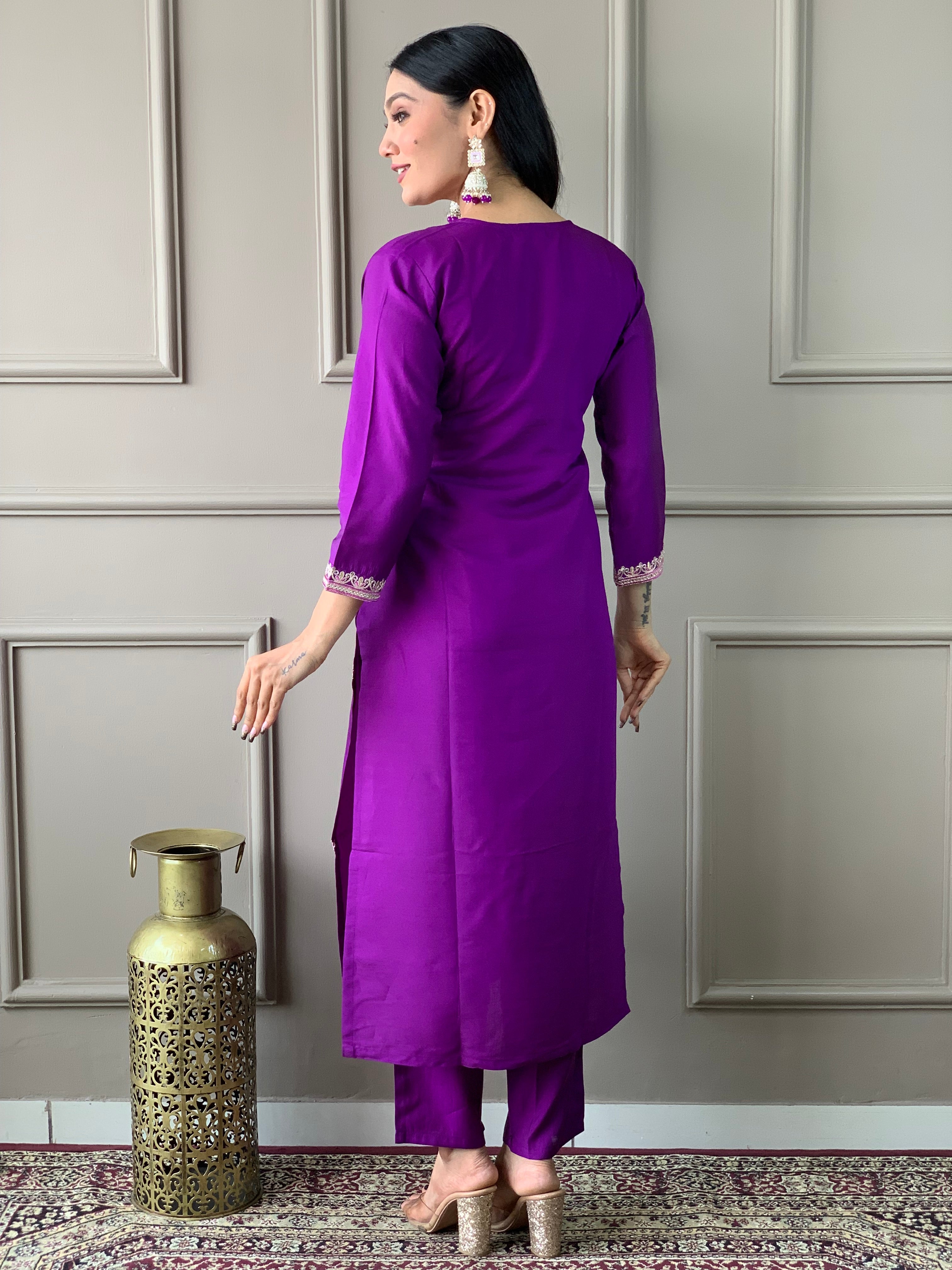 Women's Embroidered Chanderi Silk Kurta Set