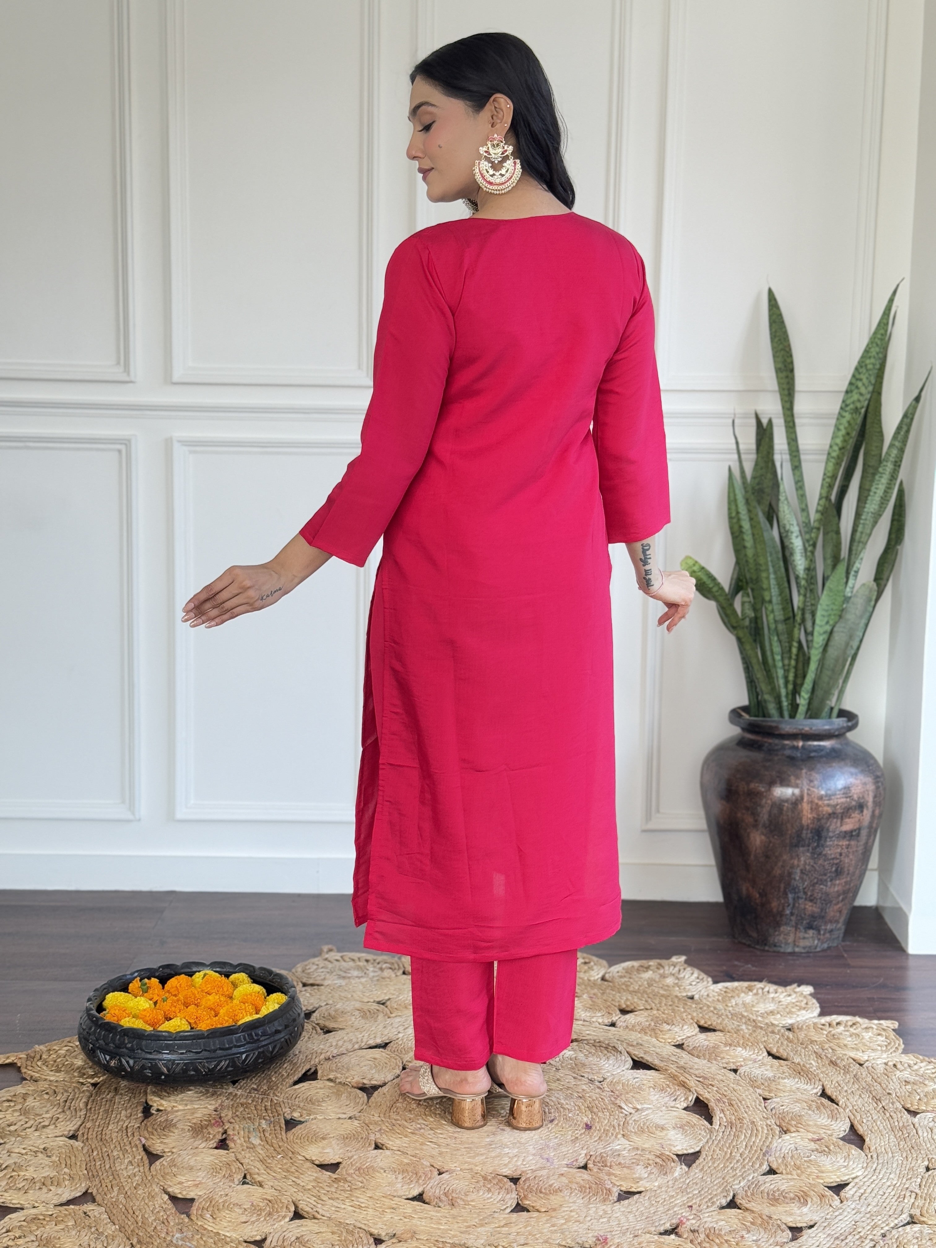 Gajri Pink Viscose Chanderi Embroidered Kurta Set with Jacquard Butti Dupatta