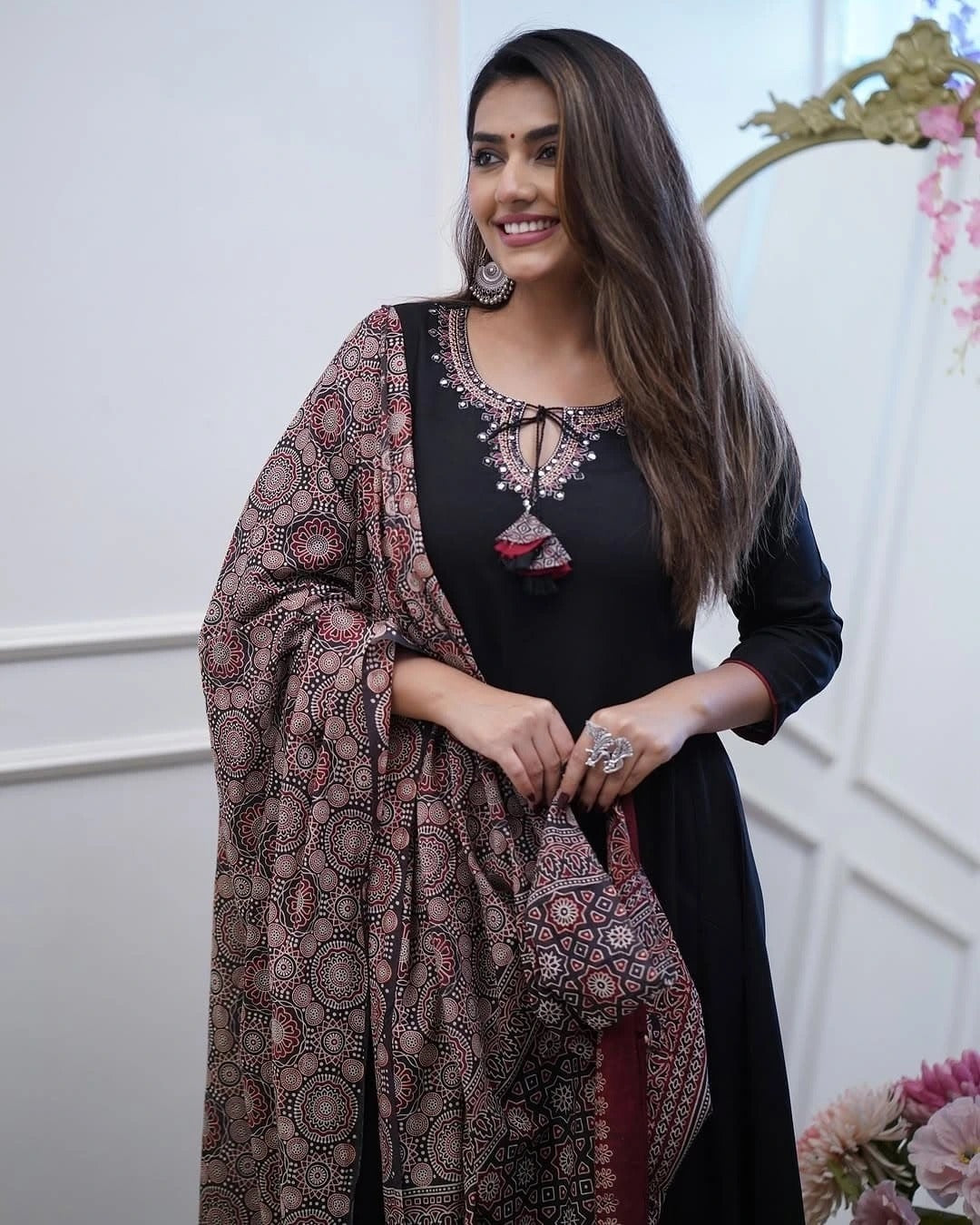 Black Viscose Embroidered Kurta Set with Chanderi Digital Print Dupatta