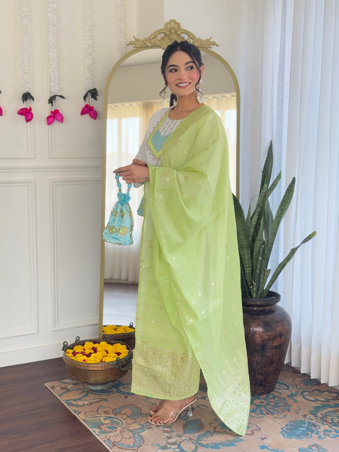 White Viscose Chanderi Embroidered Kurta Set with Green Jacquard Dupatta