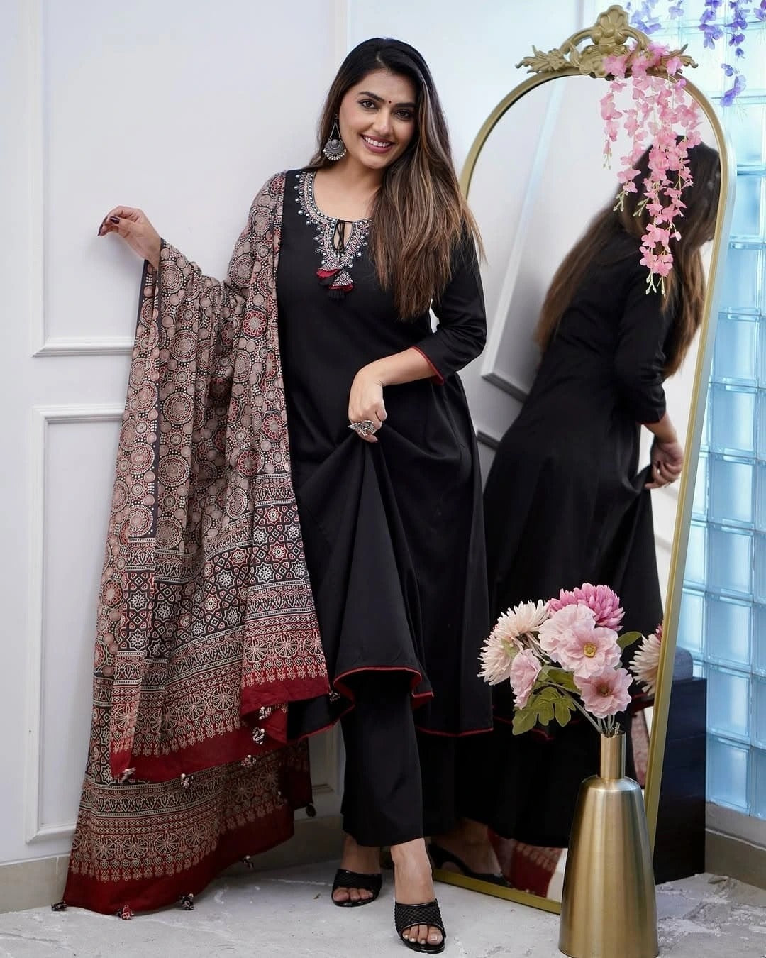 Black Viscose Embroidered Kurta Set with Chanderi Digital Print Dupatta